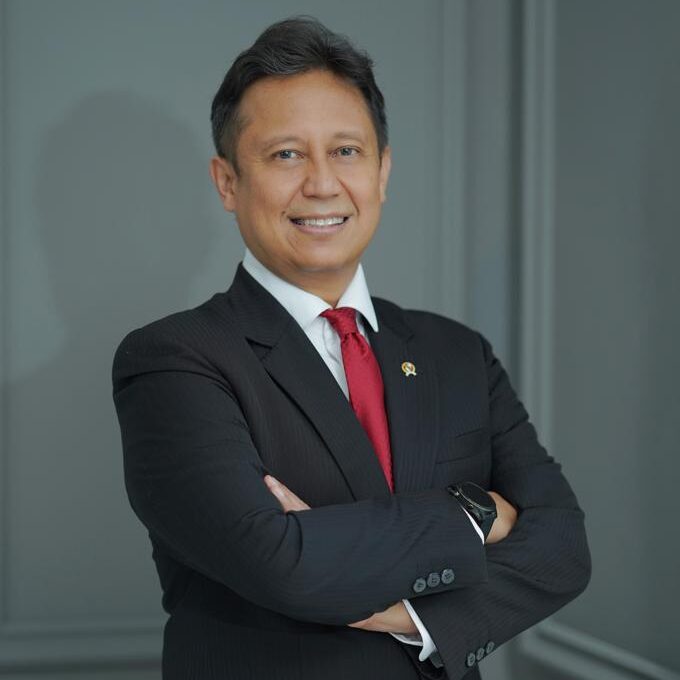A portrait image of Budi Sadikin World Heart Federation