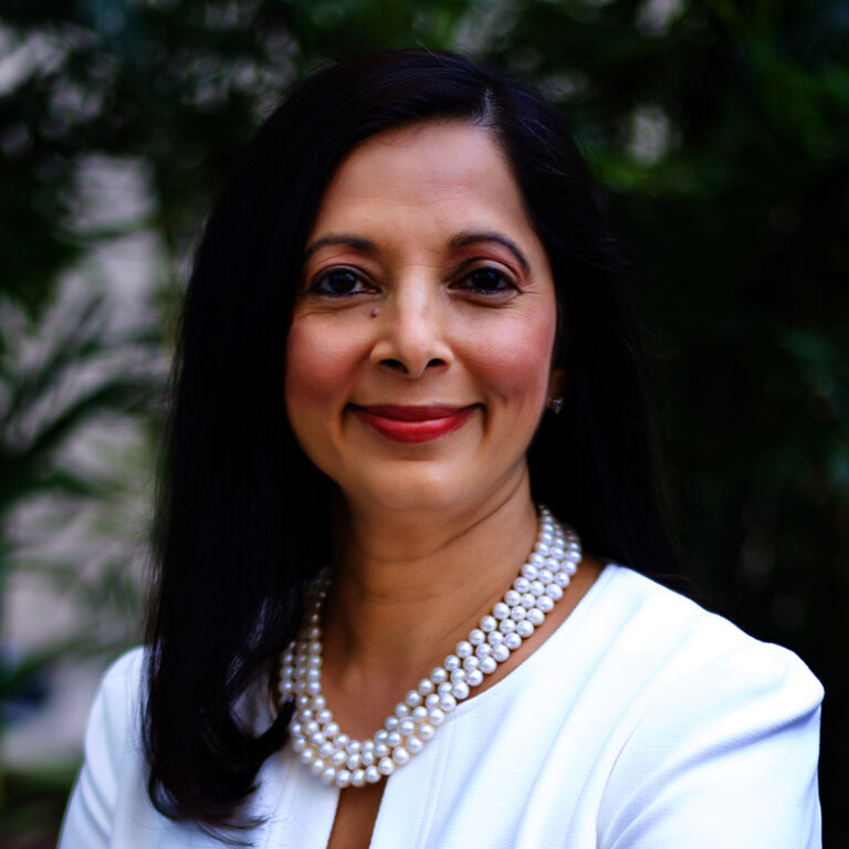 Dr Dipti Itchhaporia portrait image