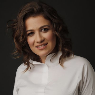 A portrait image of Eliana Barrenho