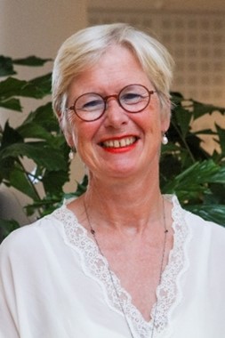 Dr Bente Mikkelsen