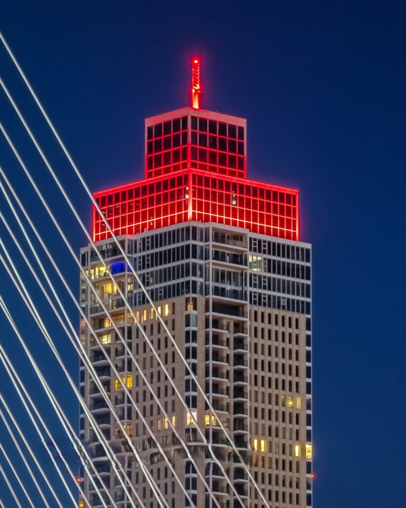 Rotterdam-Netherlands-Zalmhaventoren - World Heart Day 2025 - Illuminated red