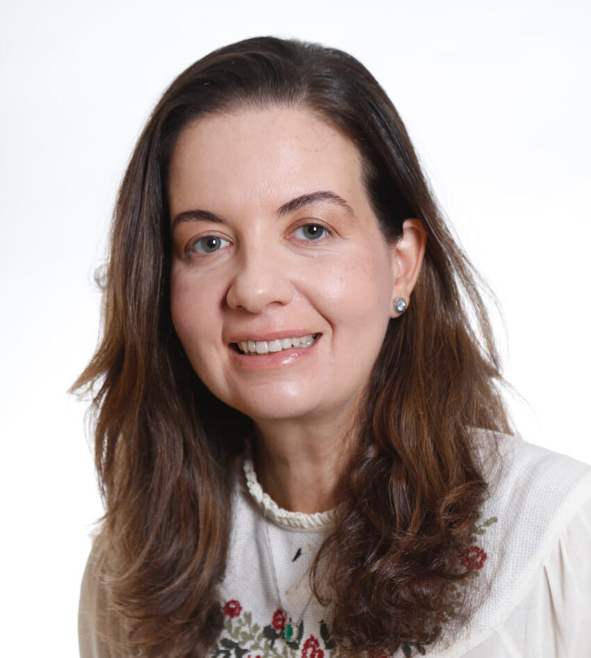 Thais Junqueira