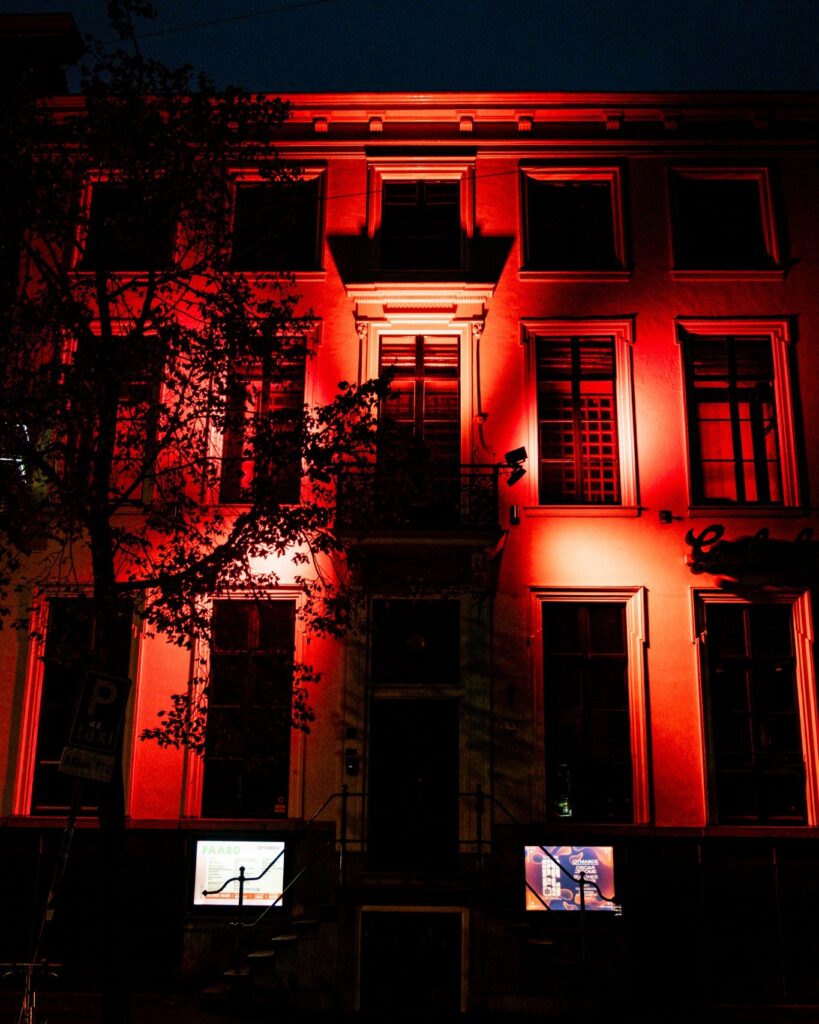 The-Hague-Netherlands-PAARD - World Heart Day 2025 - Illuminated red