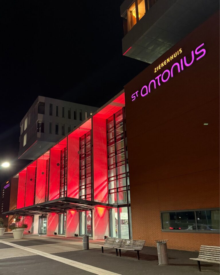 Utrecht-Netherlands-St.-Antonius-Ziekenhuis- World Heart Day 2025 - Illuminated red