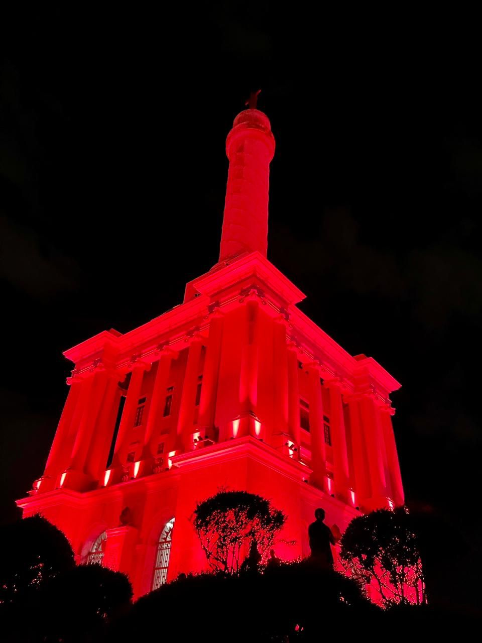 Iluminación de edificios públicos y privados
