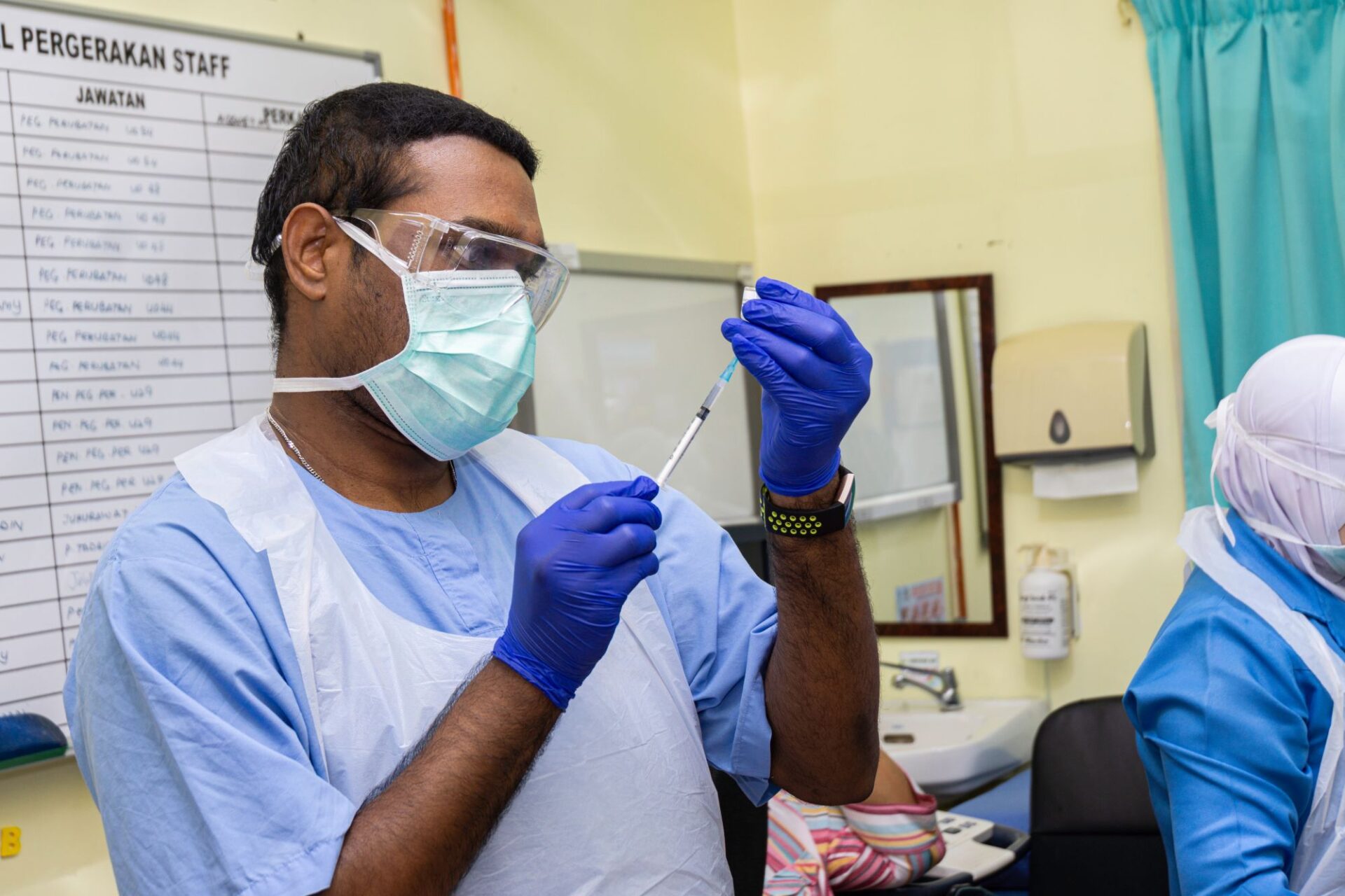 WHF urges massive worldwide vaccination against COVID-19