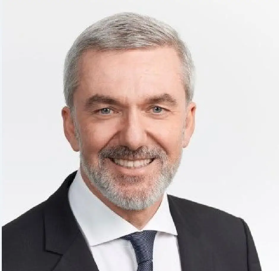 Portrait image of Jean-Luc Eisele, CEO at World Heart Federation