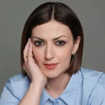 Dr. Eirini Agapidaki 