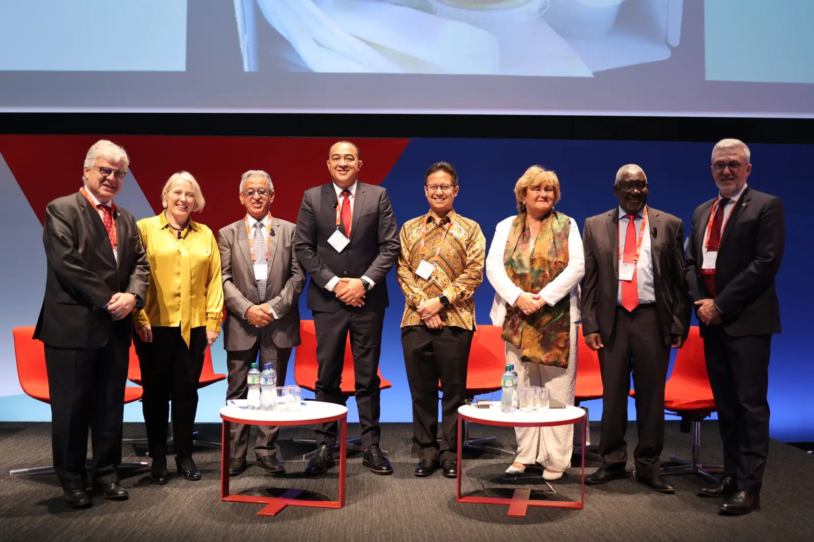 heart disease professionals gathered at the World Heart Summit